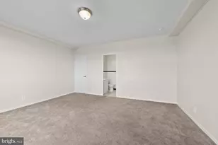 116 W University Pkwy, Baltimore, MD 21210 - Photo 15
