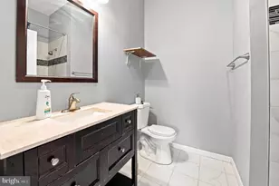 231 N Chester St, Baltimore, MD 21231 - Photo 13