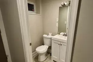 1514 E 36th St, Baltimore, MD 21218 - Photo 17
