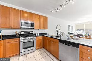 3201 St Paul St, Baltimore, MD 21218 - Photo 7