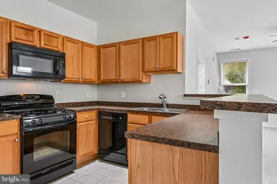 1700 E Eager Street E, Baltimore, MD 21205 - Photo 11