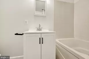 923 S Curley St, Baltimore, MD 21224 - Photo 13
