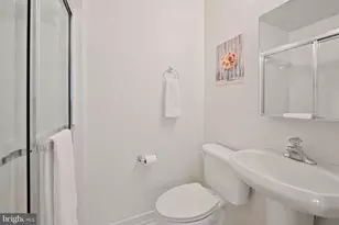 27 Yogurt Ln, Baltimore, MD 21231 - Photo 23