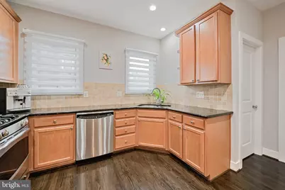 27 Yogurt Lane, Baltimore, MD 21231 - Photo 5