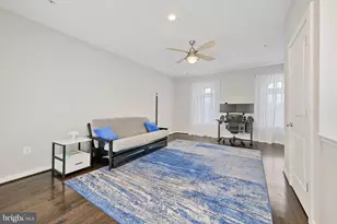 27 Yogurt Ln, Baltimore, MD 21231 - Photo 37