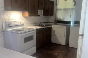 1919 Oakhill Ave, Baltimore, MD 21218 - Photo 5