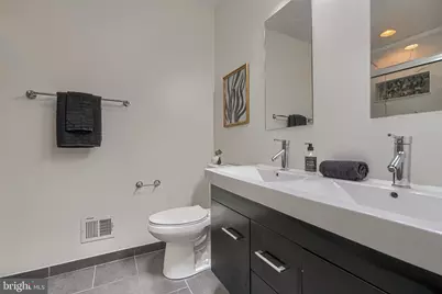 138 S Clinton Street, Baltimore, MD 21224 - Photo 27