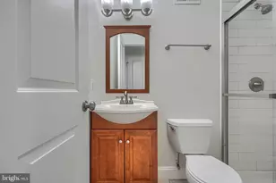 138 S Clinton St, Baltimore, MD 21224 - Photo 37