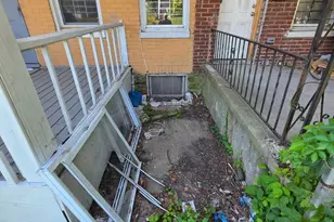 2515 Oswego Ave, Baltimore, MD 21215 - Photo 11
