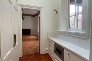 18 E Mt Vernon Pl, Baltimore, MD 21202 - Photo 7