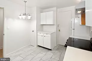 3601 Clarks Ln, Baltimore, MD 21215 - Photo 19