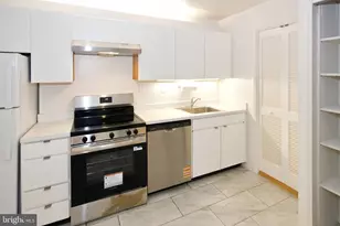 3601 Clarks Ln, Baltimore, MD 21215 - Photo 21