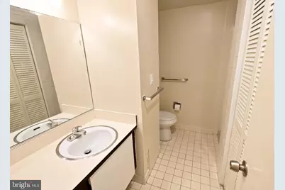 3601 Clarks Lane #506, Baltimore, MD 21215 - Photo 9