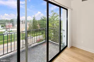 3601 Clarks Ln, Baltimore, MD 21215 - Photo 29