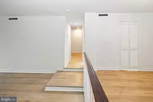 3601 Clarks Ln, Baltimore, MD 21215 - Photo 25