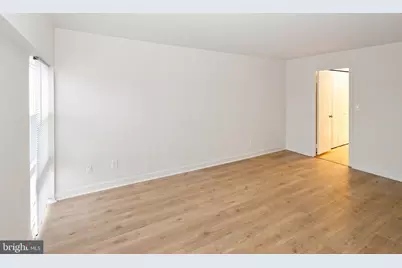 3601 Clarks Lane #506, Baltimore, MD 21215 - Photo 5