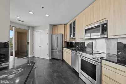 100 Harborview Drive #1610, Baltimore, MD 21230 - Photo 9