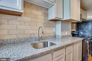 2002 Hollins Ferry, Baltimore, MD 21230 - Photo 13