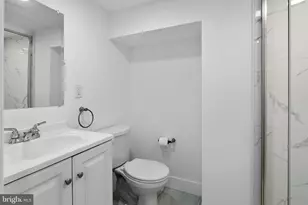 720 N Linwood Ave, Baltimore, MD 21205 - Photo 39