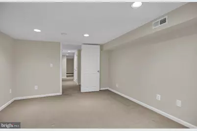 404 E Lorraine Avenue, Baltimore, MD 21218 - Photo 21