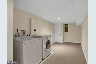 404 E Lorraine Avenue, Baltimore, MD 21218 - Photo 11