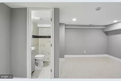 44 N Athol Avenue, Baltimore, MD 21229 - Photo 19