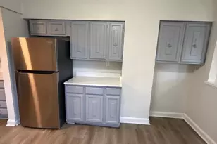 1015 Parksley Ave, Baltimore, MD 21223 - Photo 9