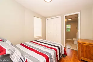 1642 Ashland Ave, Baltimore, MD 21205 - Photo 9