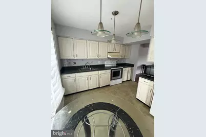 807 Showell Court, Baltimore, MD 21202 - Photo 5