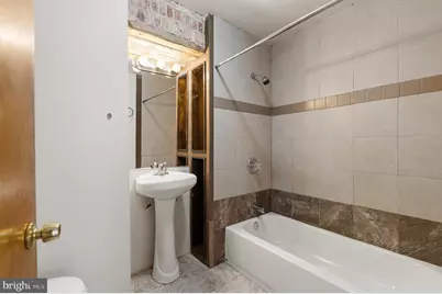 700 Park Avenue, Baltimore, MD 21201 - Photo 27
