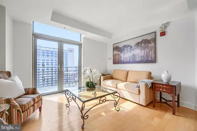 675 President Street #2702, Baltimore, MD 21202 - Photo 3