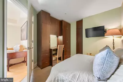 675 President Street #2702, Baltimore, MD 21202 - Photo 19