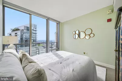 675 President Street #2702, Baltimore, MD 21202 - Photo 15