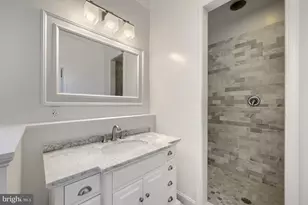 33 N Luzerne Ave, Baltimore, MD 21224 - Photo 13