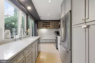 1602 Shakespeare St, Baltimore, MD 21231 - Photo 11
