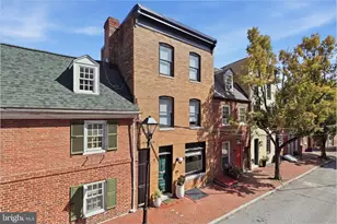 1602 Shakespeare St, Baltimore, MD 21231 - Photo 3