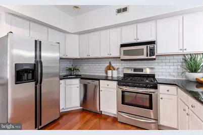121 E Fort Avenue, Baltimore, MD 21230 - Photo 11