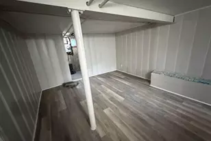 4112 Fairfax Rd, Baltimore, MD 21216 - Photo 9