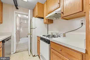 1921 Aliceanna St, Baltimore, MD 21231 - Photo 13