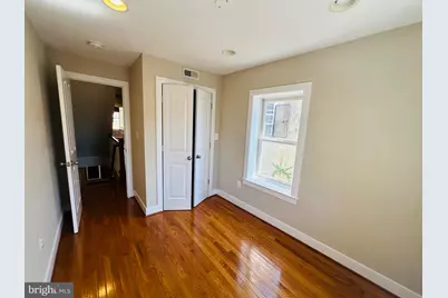 429 E Lanvale Street E, Baltimore, MD 21202 - Photo 9