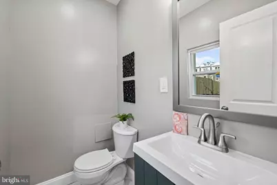 2114 E Hoffman Street, Baltimore, MD 21213 - Photo 25