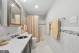 4401 Roland Ave, Baltimore, MD 21210 - Photo 17