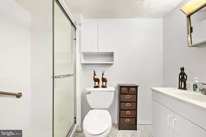 7402 Park Heights Avenue, Baltimore, MD 21208 - Photo 19