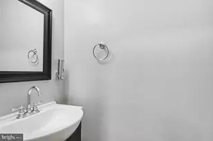 3840 8th St, Baltimore, MD 21225 - Photo 11
