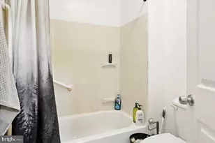 1021 N Caroline St, Baltimore, MD 21205 - Photo 5