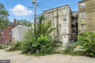 1021 N Caroline St, Baltimore, MD 21205 - Photo 33