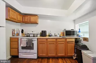1021 N Caroline St, Baltimore, MD 21205 - Photo 25