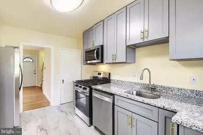 220 N Edgewood Street, Baltimore, MD 21229 - Photo 3