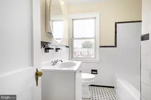 220 N Edgewood St, Baltimore, MD 21229 - Photo 21