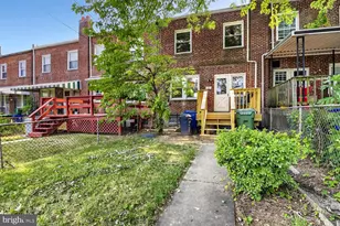 220 N Edgewood St, Baltimore, MD 21229 - Photo 27